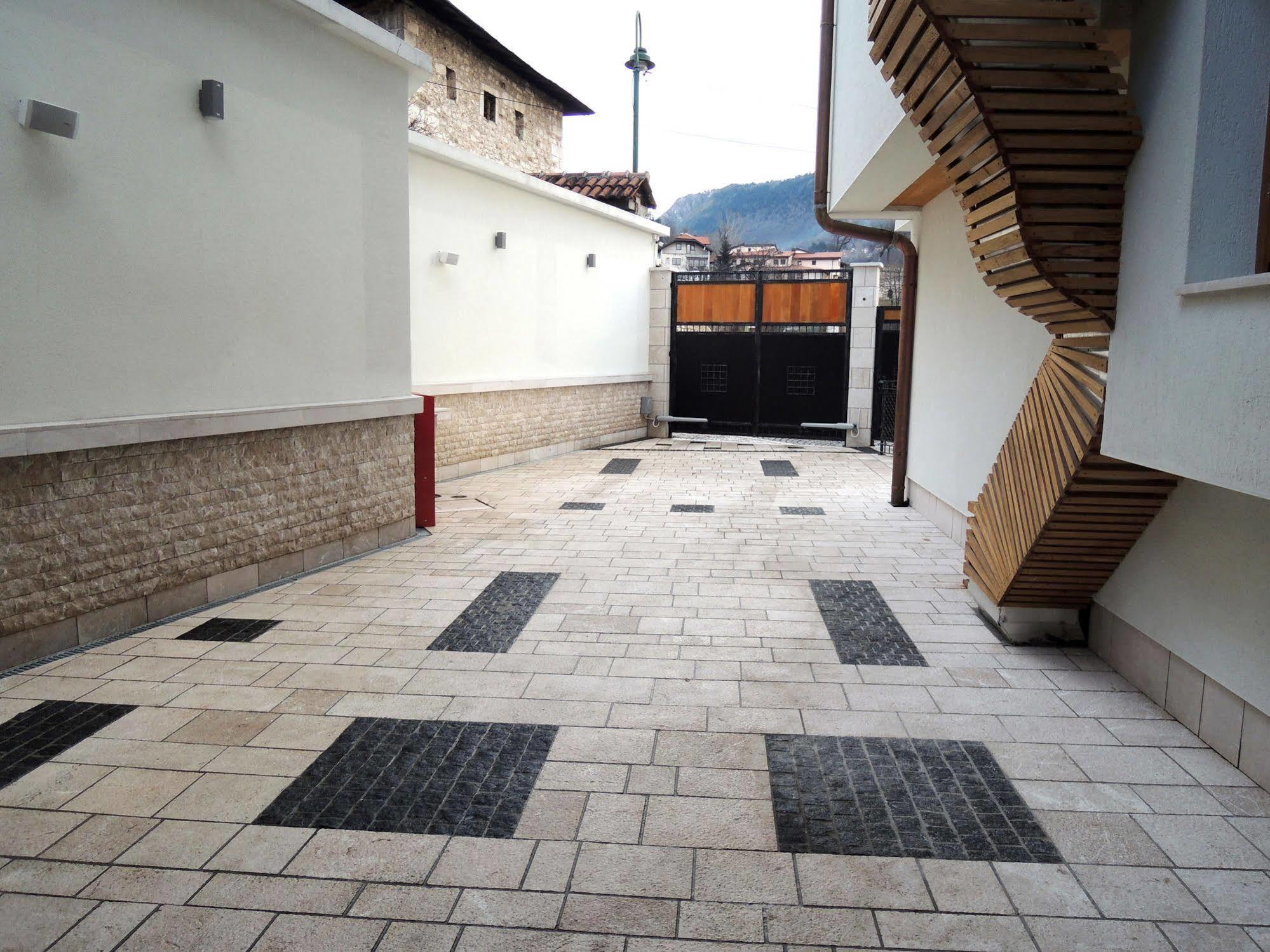 Hotel Aziza Сараево Экстерьер фото