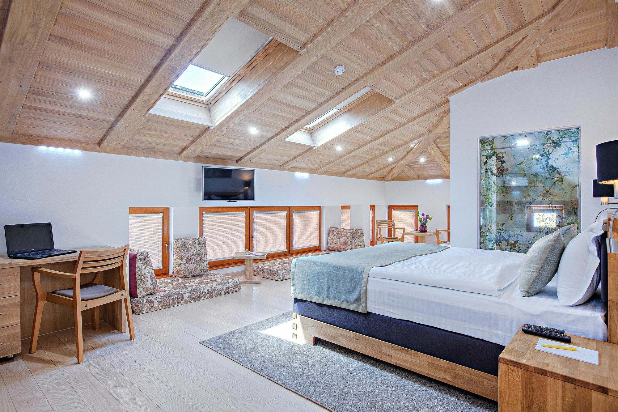 Hotel Aziza Сараево Экстерьер фото